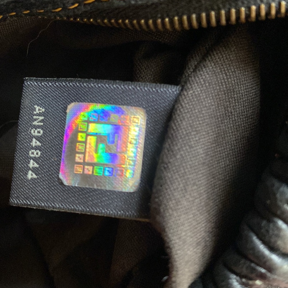 Fendi Black Leather Women's Bag - Picture 13 of 16